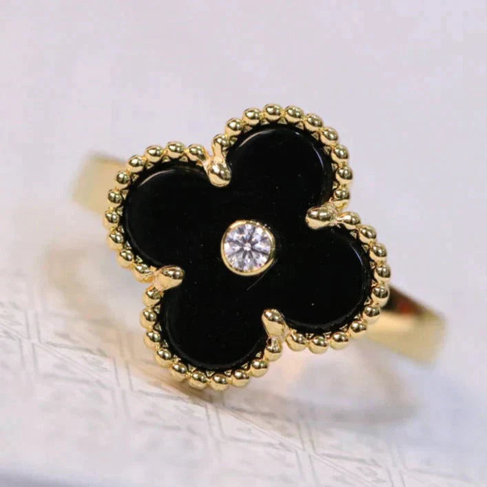 VCA CLOVER ONYX RING GOLD DIAMOND