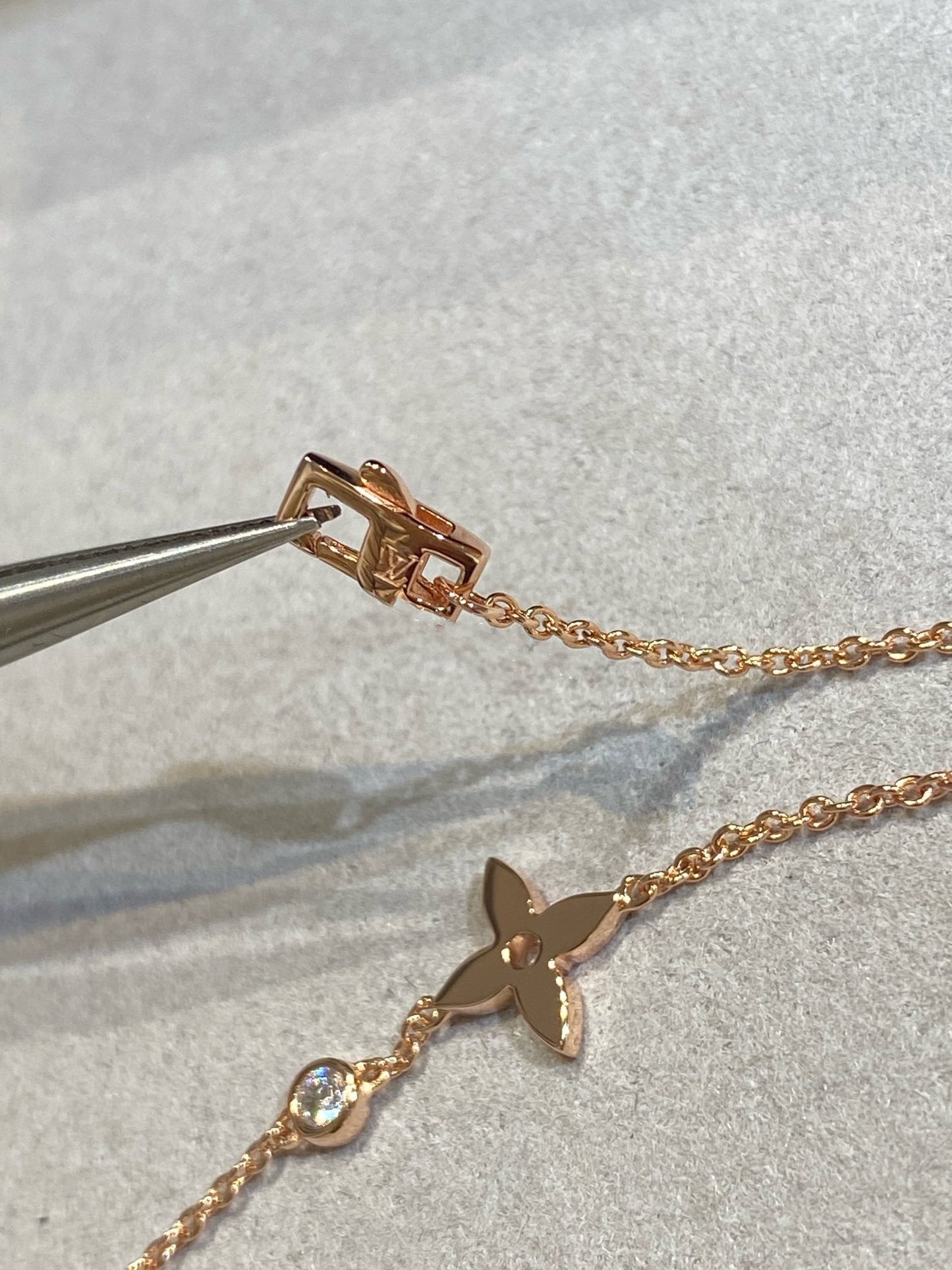 LOUIS VUITTON STAR DIAMOND PINK GOLD BRACELET