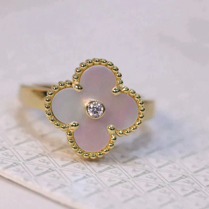 VCA CLOVER PINK MOP RING GOLD DIAMOND