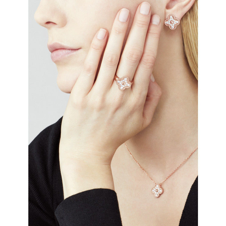 VCA CLOVER 15MM DIAMOND SINGLE FLOWER NECKLACE