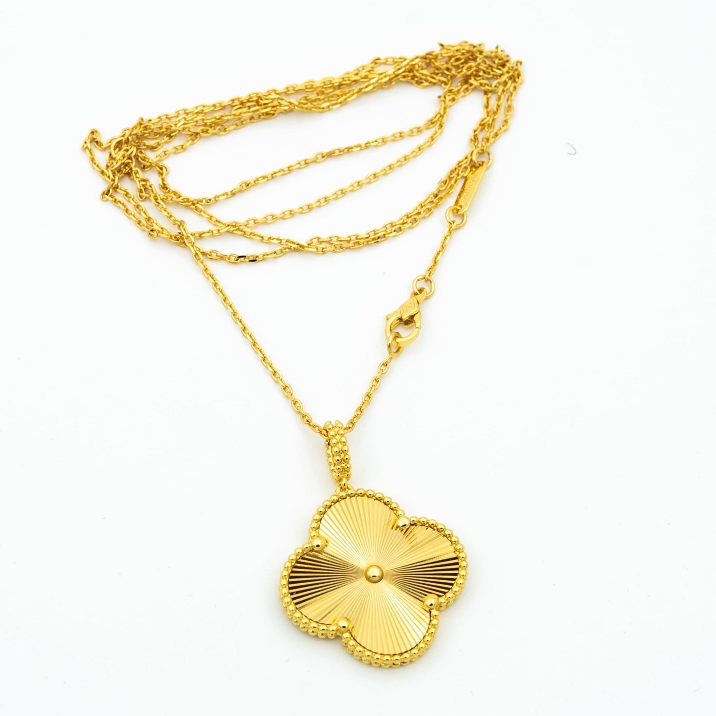 VCA CLOVER 25MM PEDANT NECKLACE GOLD
