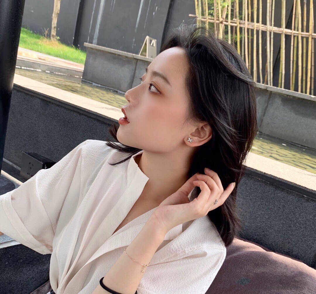 CHAUMET JEUX DE WHITE MOP ROSE GOLD DIAMOND EARRINGS