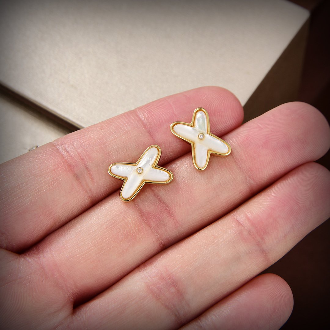 CHAUMET JEUX DE WHITE MOP GOLD DIAMOND EARRINGS