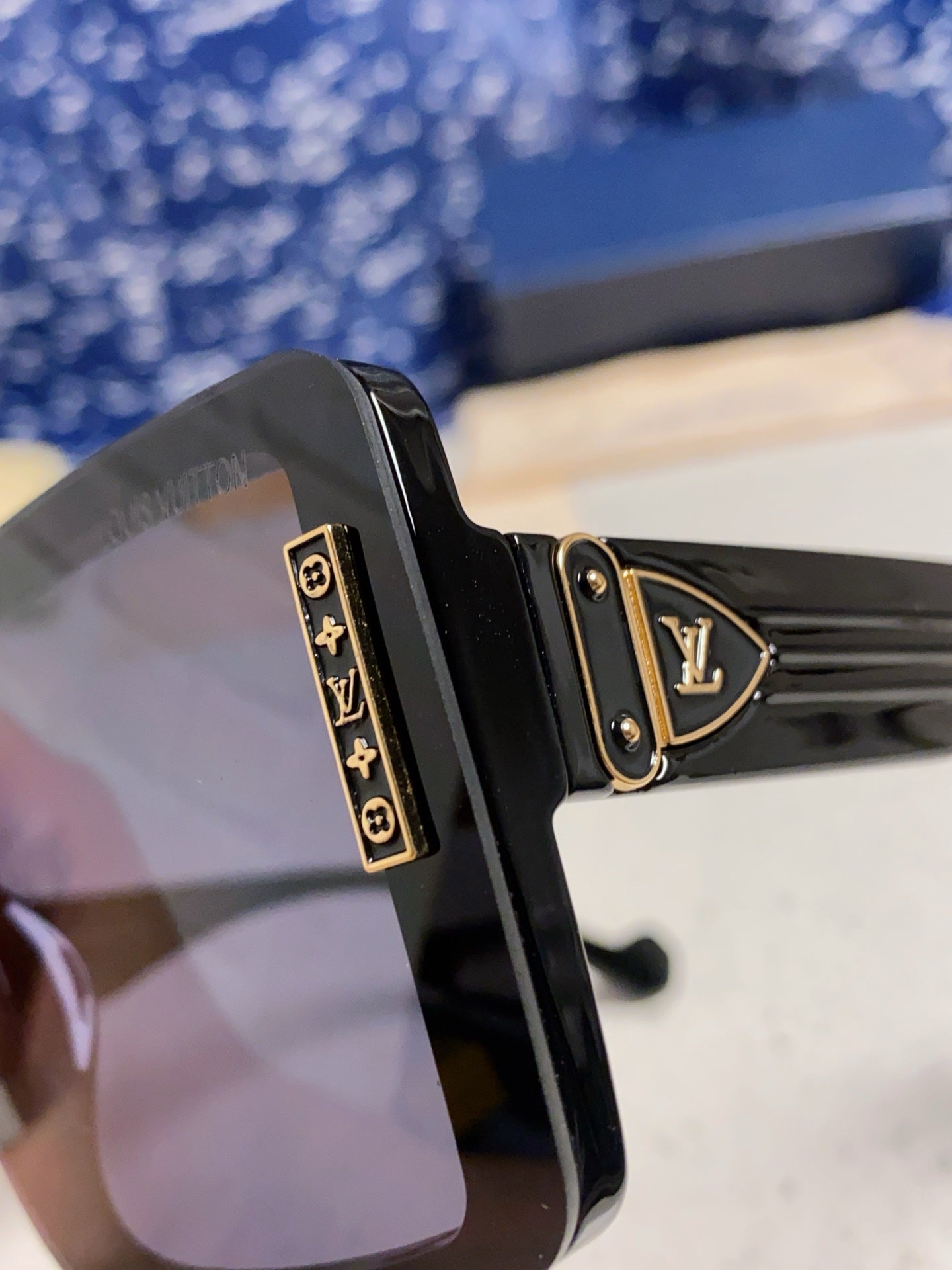 LOUIS VUITTON SQUARE SUNGLASSES 571657 IN BLACK ACETATE