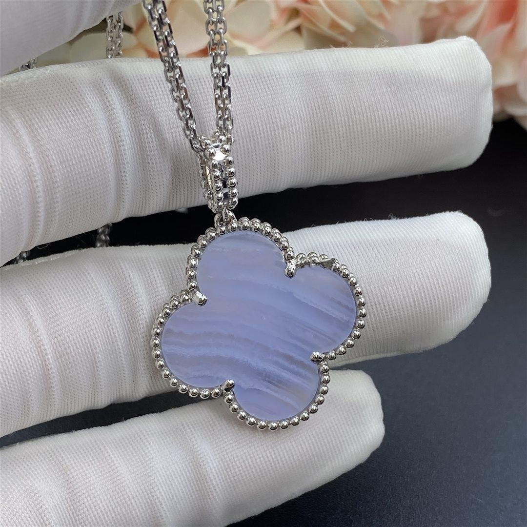 VCA CLOVER SILVER CHALCEDONY BIG CLOVER NECKLACE