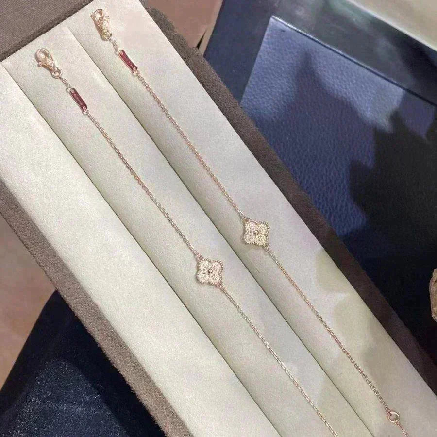 VCA CLOVER SINGLE FLOWER BRACELET