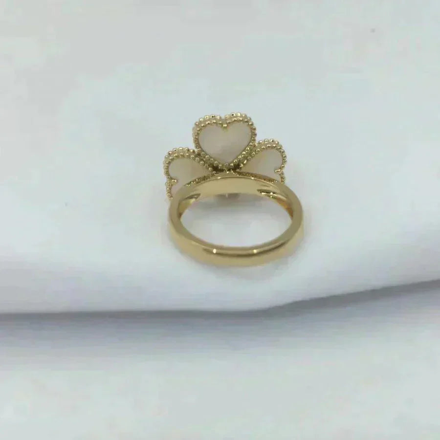 VCA SWEET CLOVER WHITE MOP RING