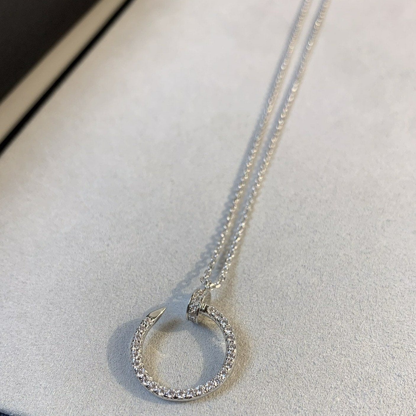 CARTIER JUSTE NECKLACE SILVER DIAMONDS