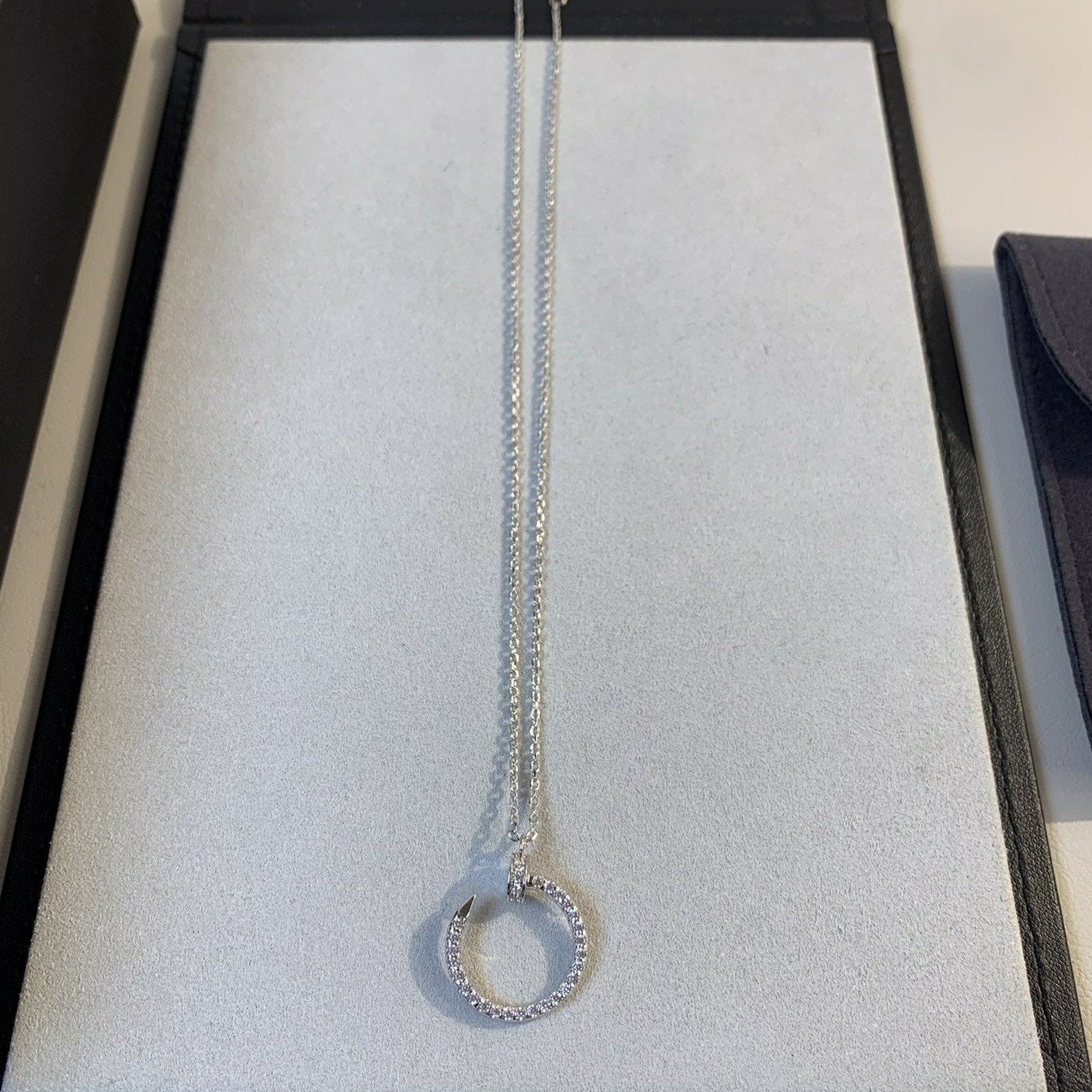CARTIER JUSTE NECKLACE SILVER DIAMONDS