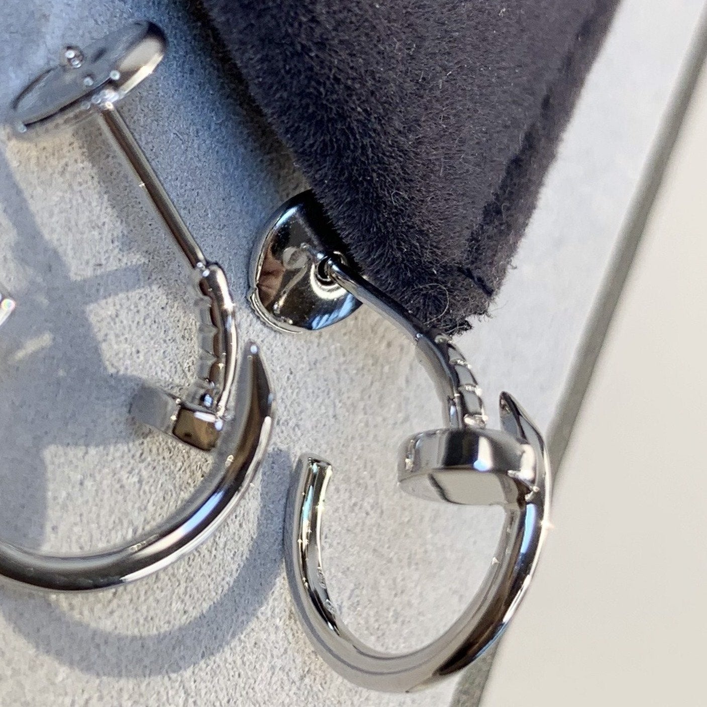 CARTIER JUSTE EARRINGS SILVER