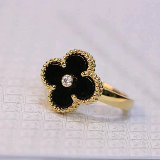VCA CLOVER ONYX RING GOLD DIAMOND