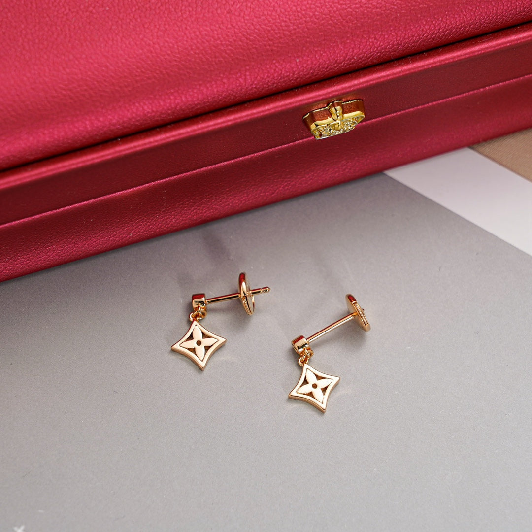 LOUIS VUITTON STAR EARRINGS GOLD