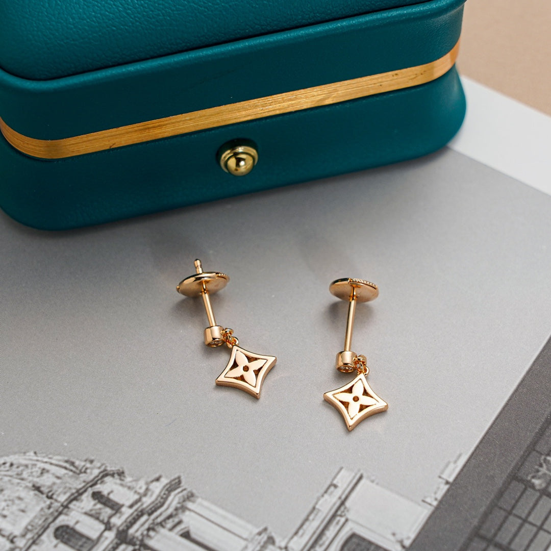 LOUIS VUITTON STAR EARRINGS GOLD
