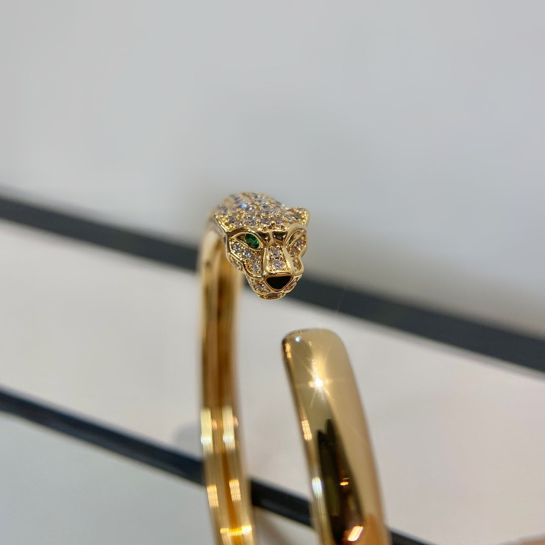 CARTIER PANTHERE GOLD DIAMOND OPEN BRACELET