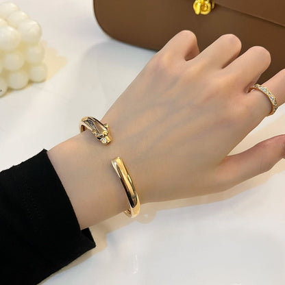 CARTIER PANTHERE GOLD OPEN BRACELET