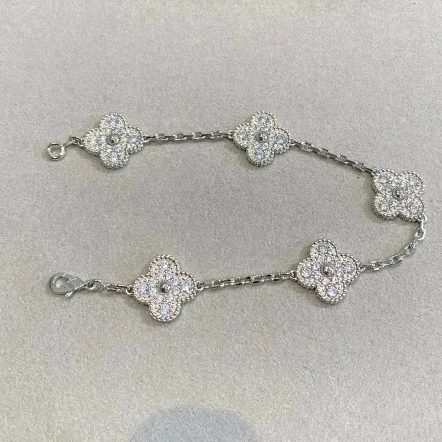 VCA CLOVER 5 MOTIF FULL DIAMOND BRACELET COLLECTION