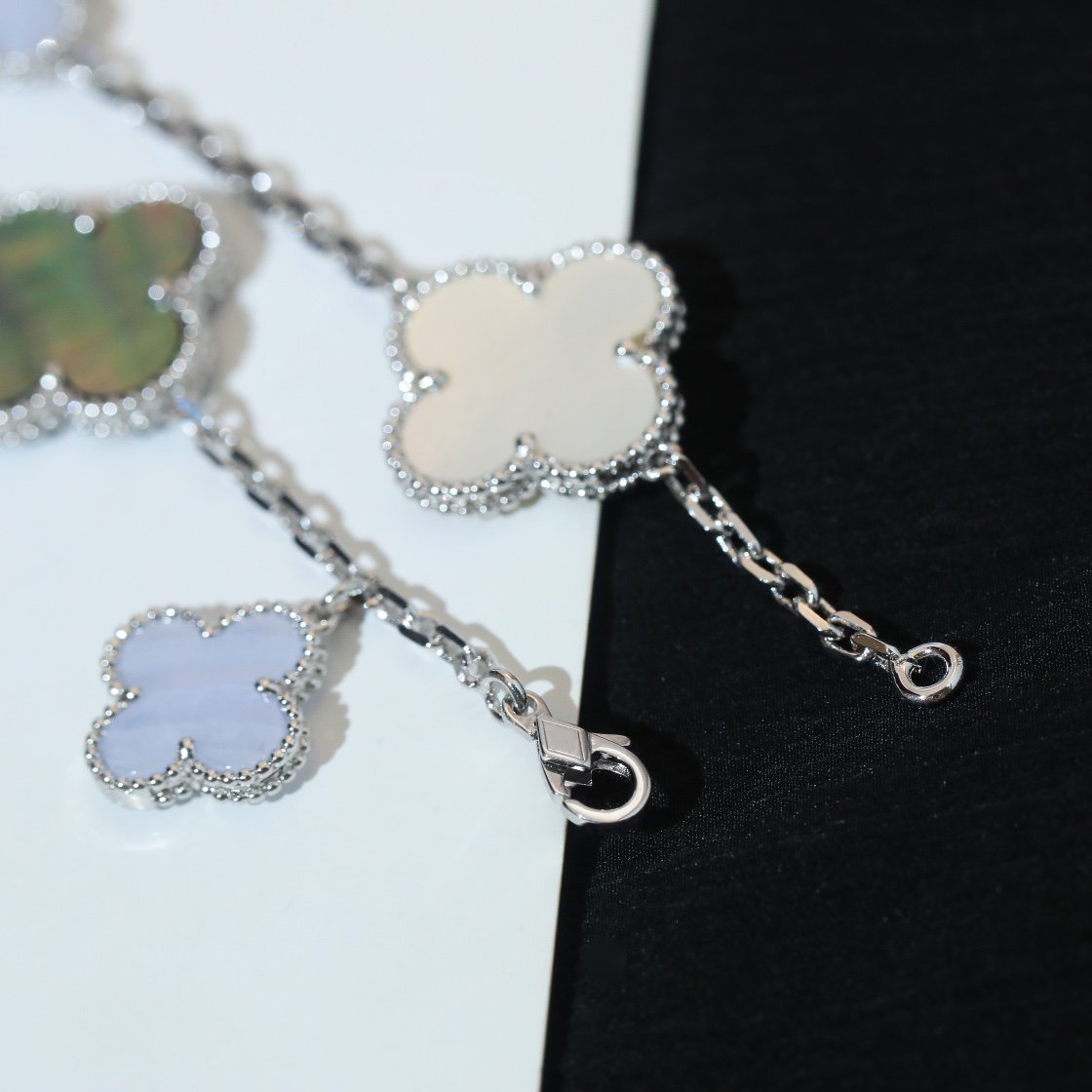 VCA CLOVER BRACELET 5 MOTIFS MOP CHALCEDONY SILVER