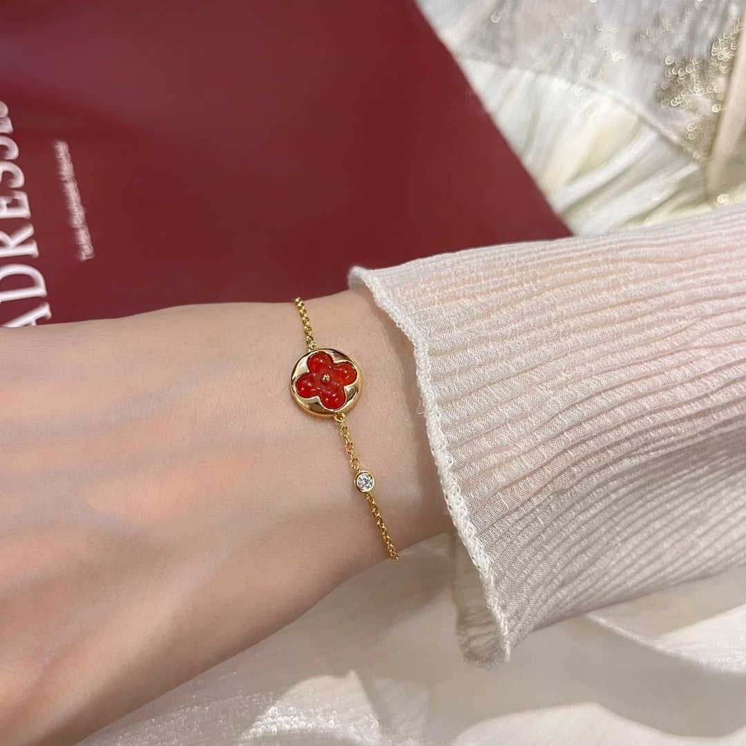 LOUIS VUITTON SUN PEDANT CARNELIAN BRACELET