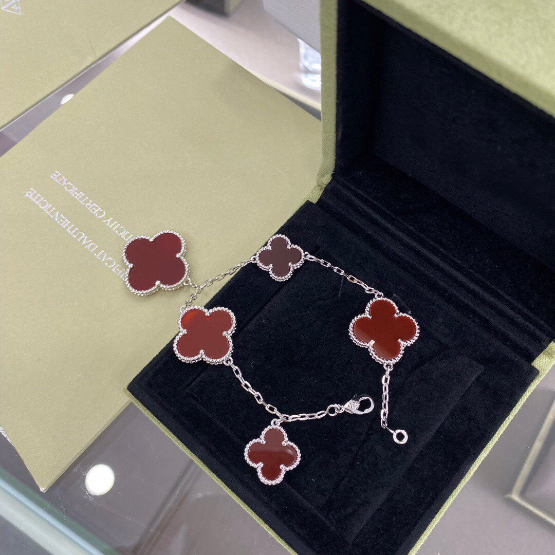 VCA CLOVER 5 MOTIFS SIVLER CARNELIAN BRACELET