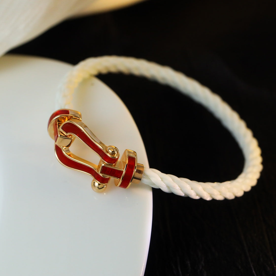 FRED FORCE 10 WHITE TEXTILE DIAMOND PAVED