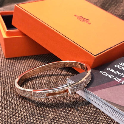 18K Yellow Gold Kelly Diamonds Hermes Bracelet