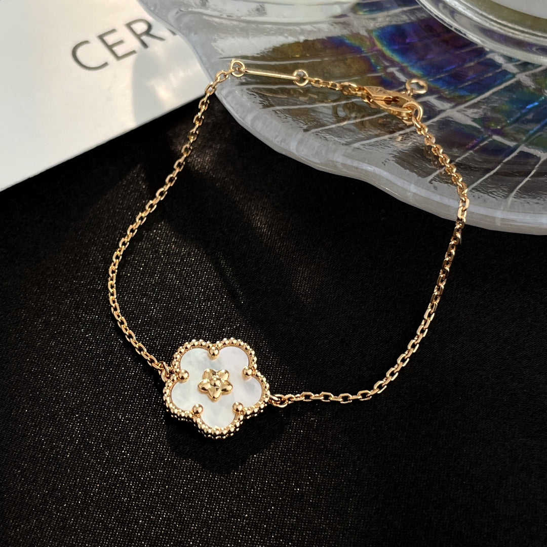 VCA LUCKY SPRING ROSE GOLD MOP BRACELET