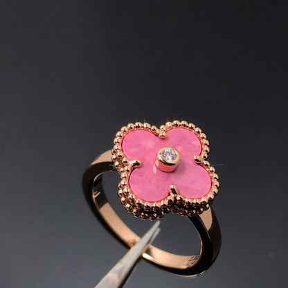 VCA CLOVER RHODONITE ROSE GOLD RING