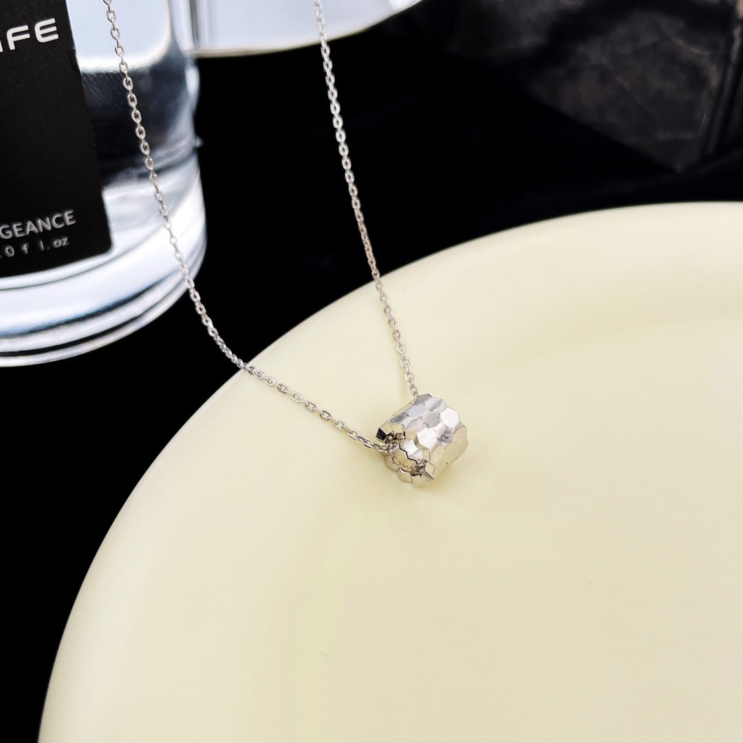 CHAUMET BEE MINI PEDANT DIAMOND NECKLACE
