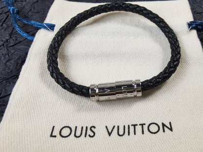 18K Louis Vuitton Keep It Bracelet