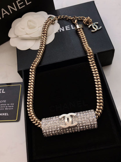 18K  Chanel Diamonds Chain Necklace