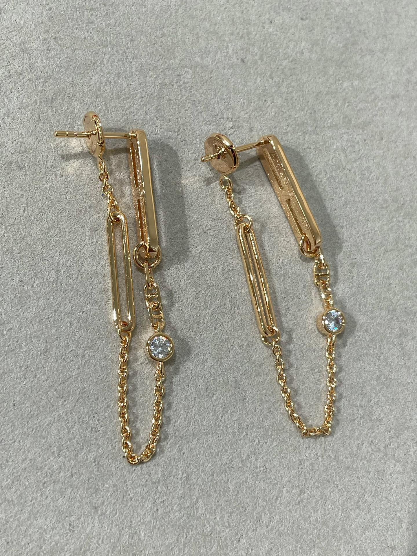 HERMES CHAINE CHAOS DIAMOND DROP EARRINGS