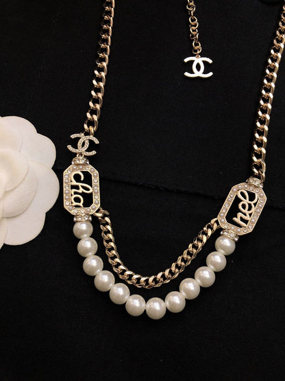 18K  Chanel Diamonds Necklace