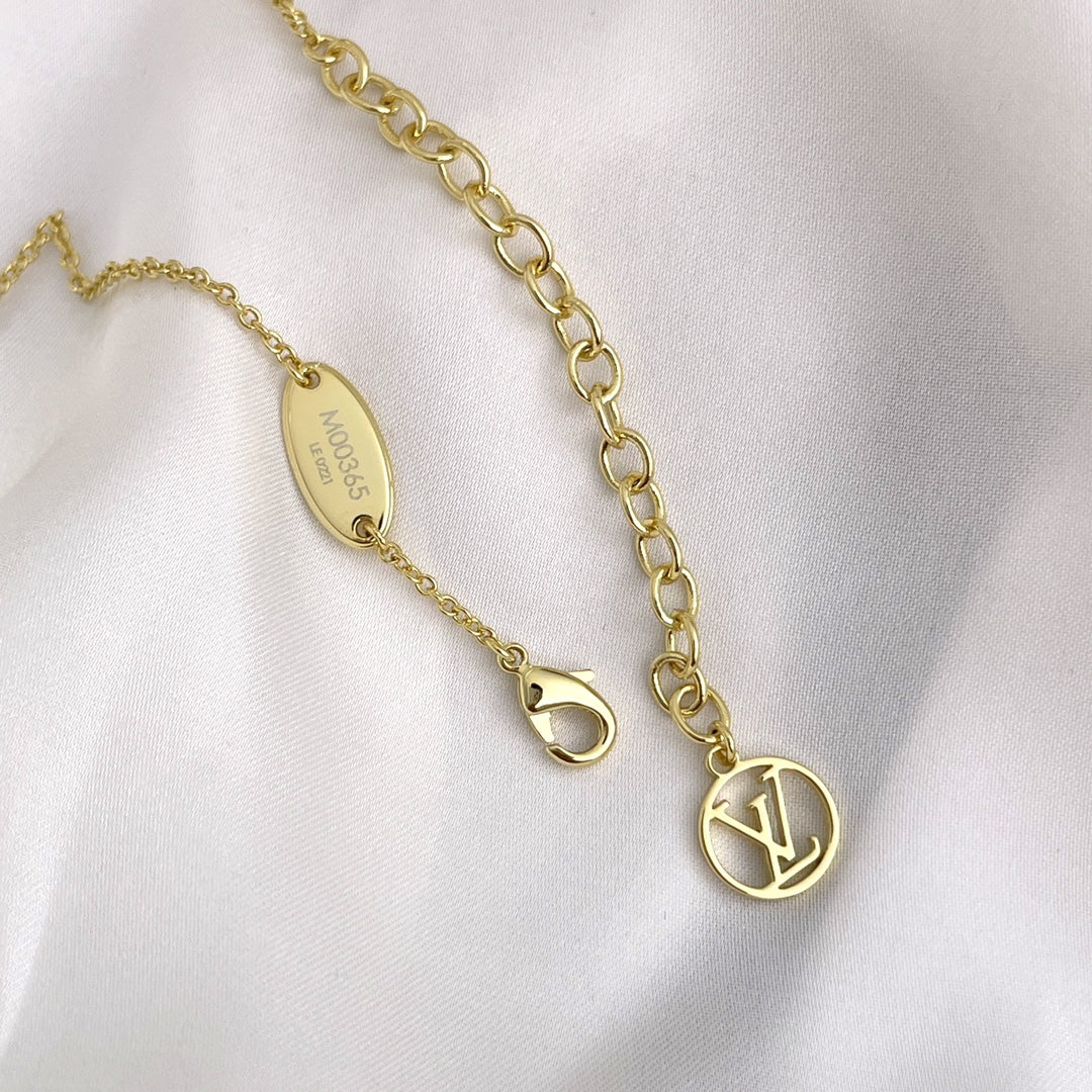 LOUIS VUITTON LOUISETTE GOLD NECKLACE