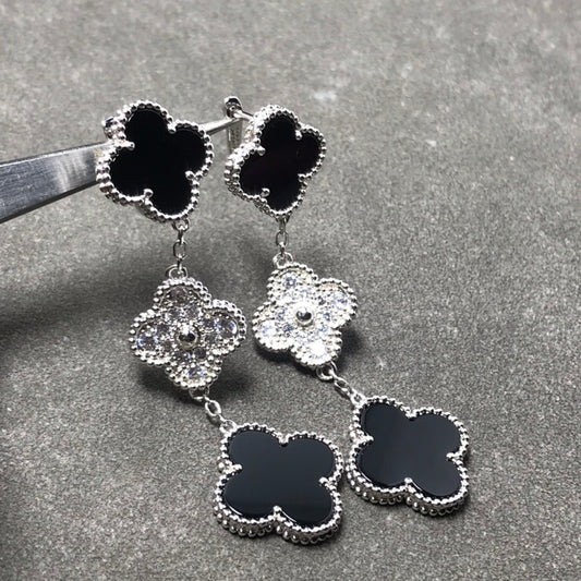 VCA CLOVER 3 MOTIF DIAMOND ONYX SILVER EARRINGS
