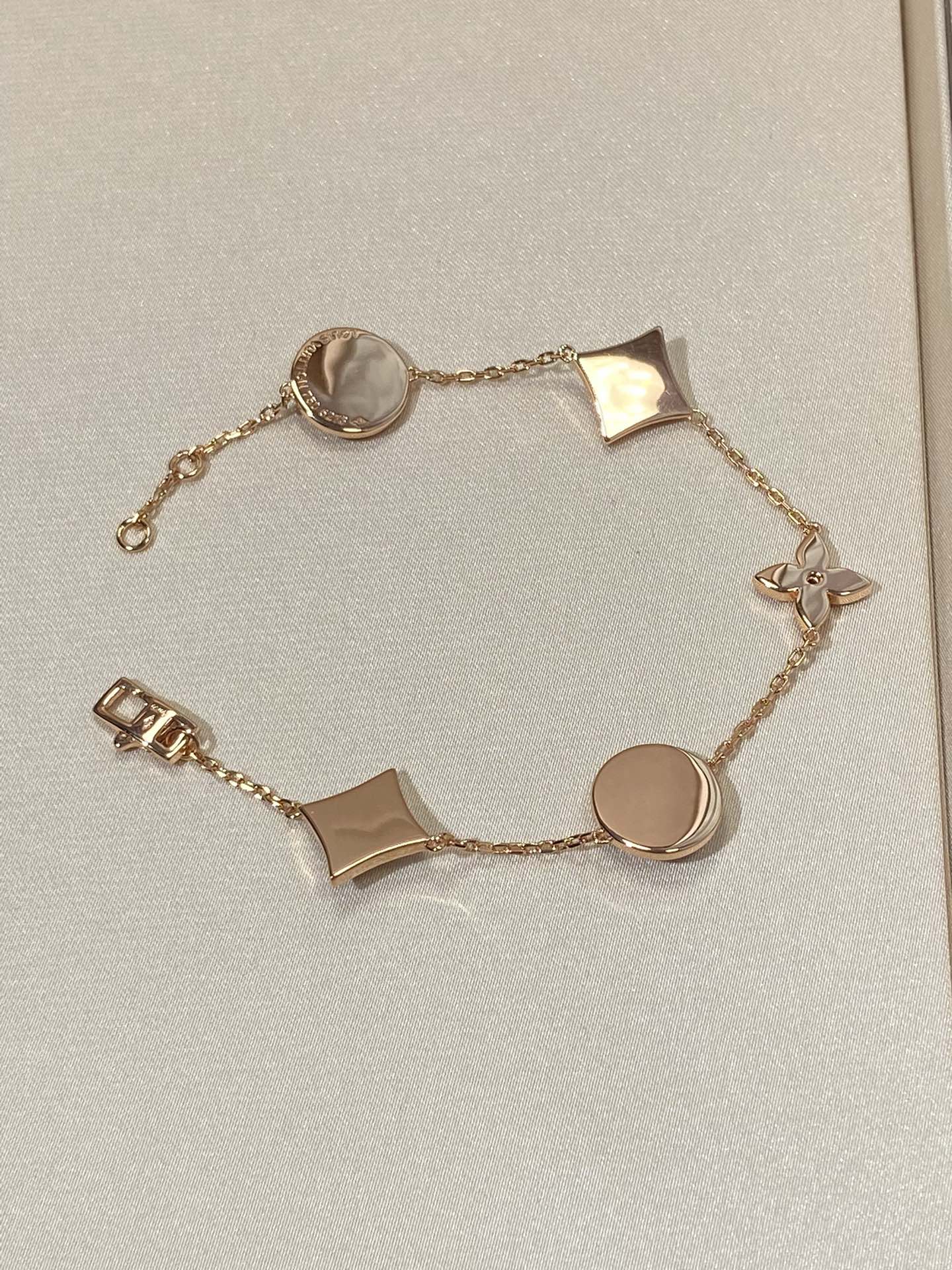 LOUIS VUITTON STAR AND SUN 5 MOTIF MOP PINK GOLD BRACELET