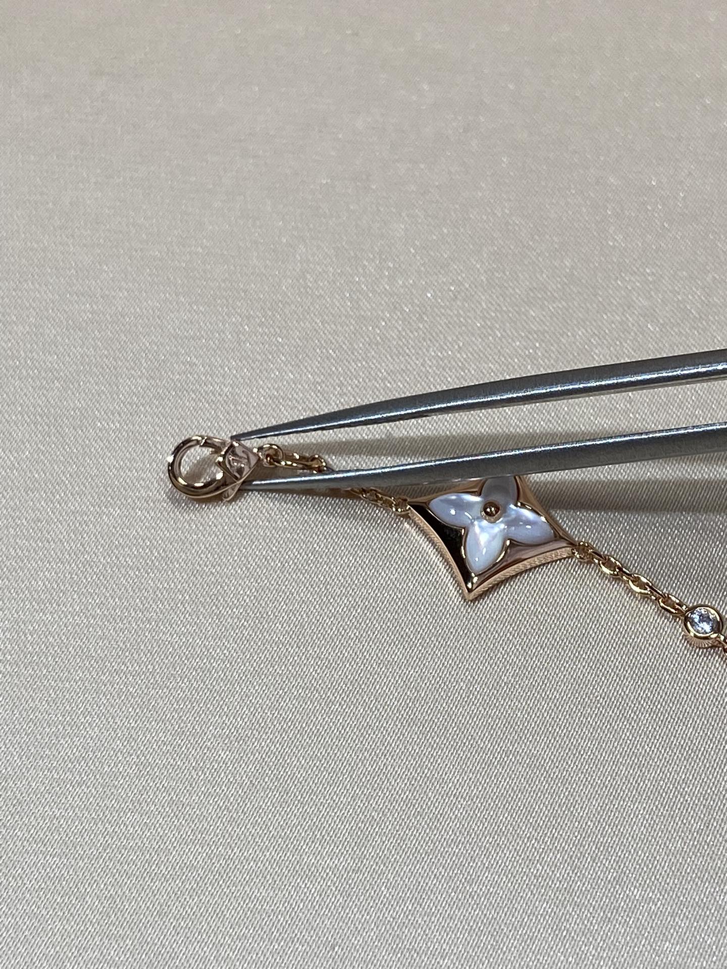 LOUIS VUITTON STAR 4 MOTIF MOP DIAMOND PINK GOLD BRACELET