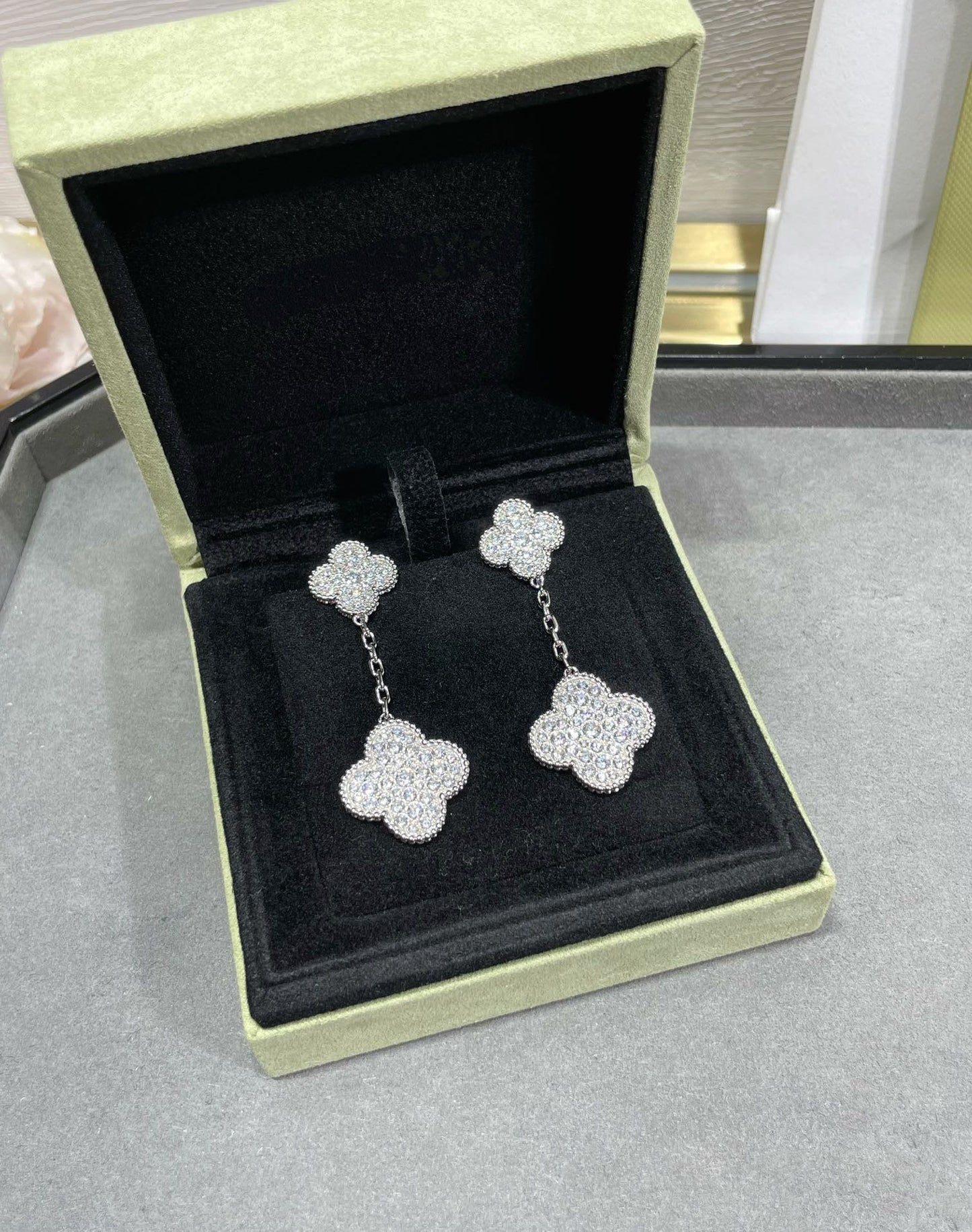 VCA CLOVER 2 MOTIFS DIAMOND PAVED SILVER EARRINGS