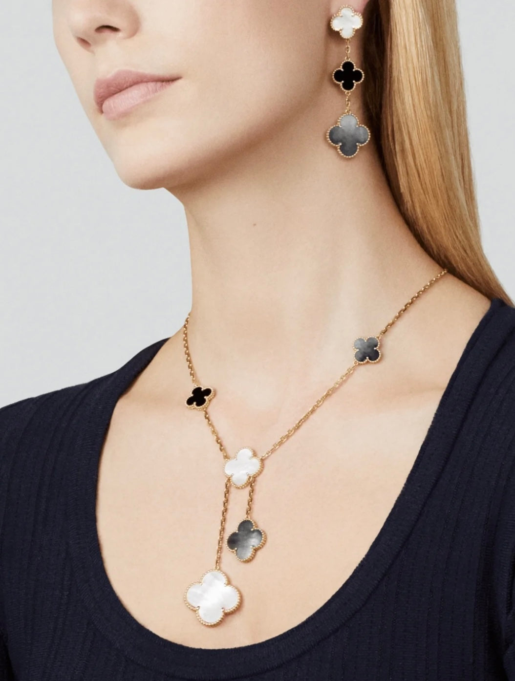 VCA CLOVER 3 MOTIF MOP ONYX DARK MOP PINK GOLD EARRINGS