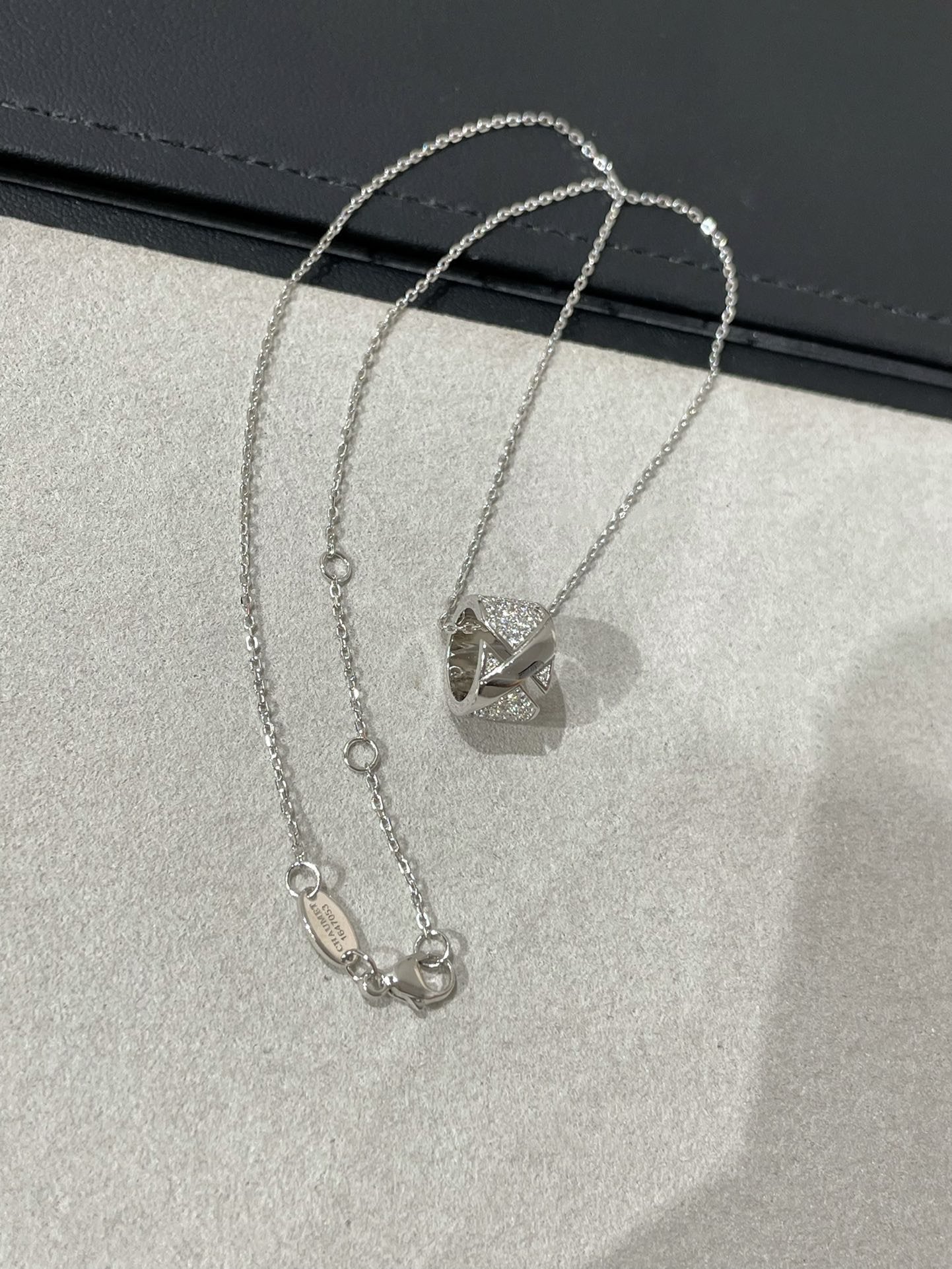CHAUMET LIENS EVIDENCE DIAMOND PAVED NECKLACE