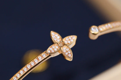 LOUIS VUITTON IDYLLE PINK GOLD OPEN BRACELET DIAMOND PAVED