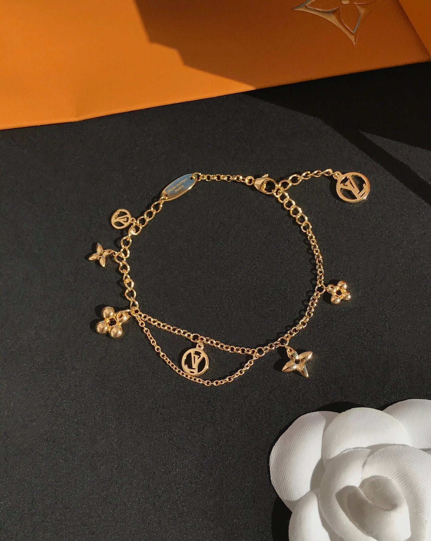 LOUIS VUITTON BLOOMING PINK GOLD MOP BRACELET