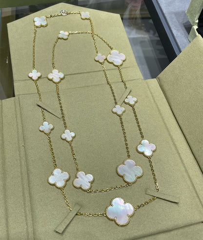 VCA CLOVER 16 MOTIF WHITE MOP GOLD NECKLACE