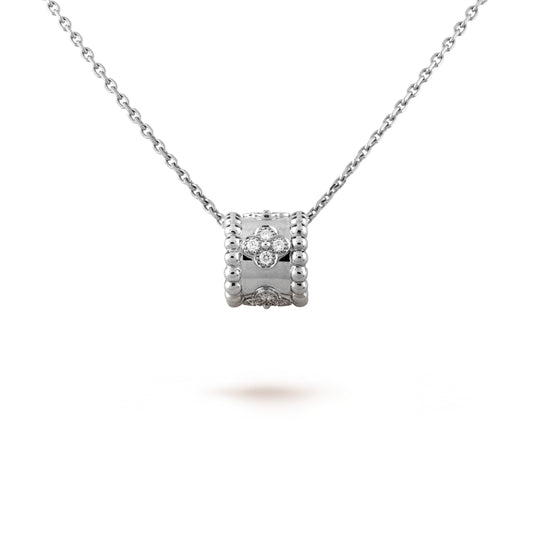 VCA PERLEE PEDANT SIVLER DIAMOND NECKLACE