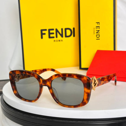 FENDI ROMA SQUARE FRAME SUNGLASSES FE40138I IN ACETATE