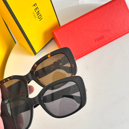 FENDI ROMA SQUARE FRAME SUNGLASSES FE40138I IN ACETATE