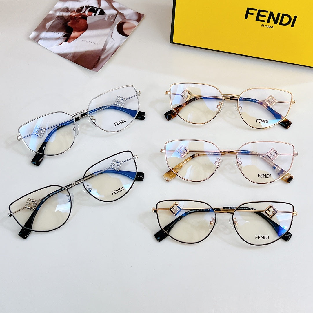 FENDI TRAVEL GEOMETRIC FRAME SUNGLASSES FE40152U IN METAL