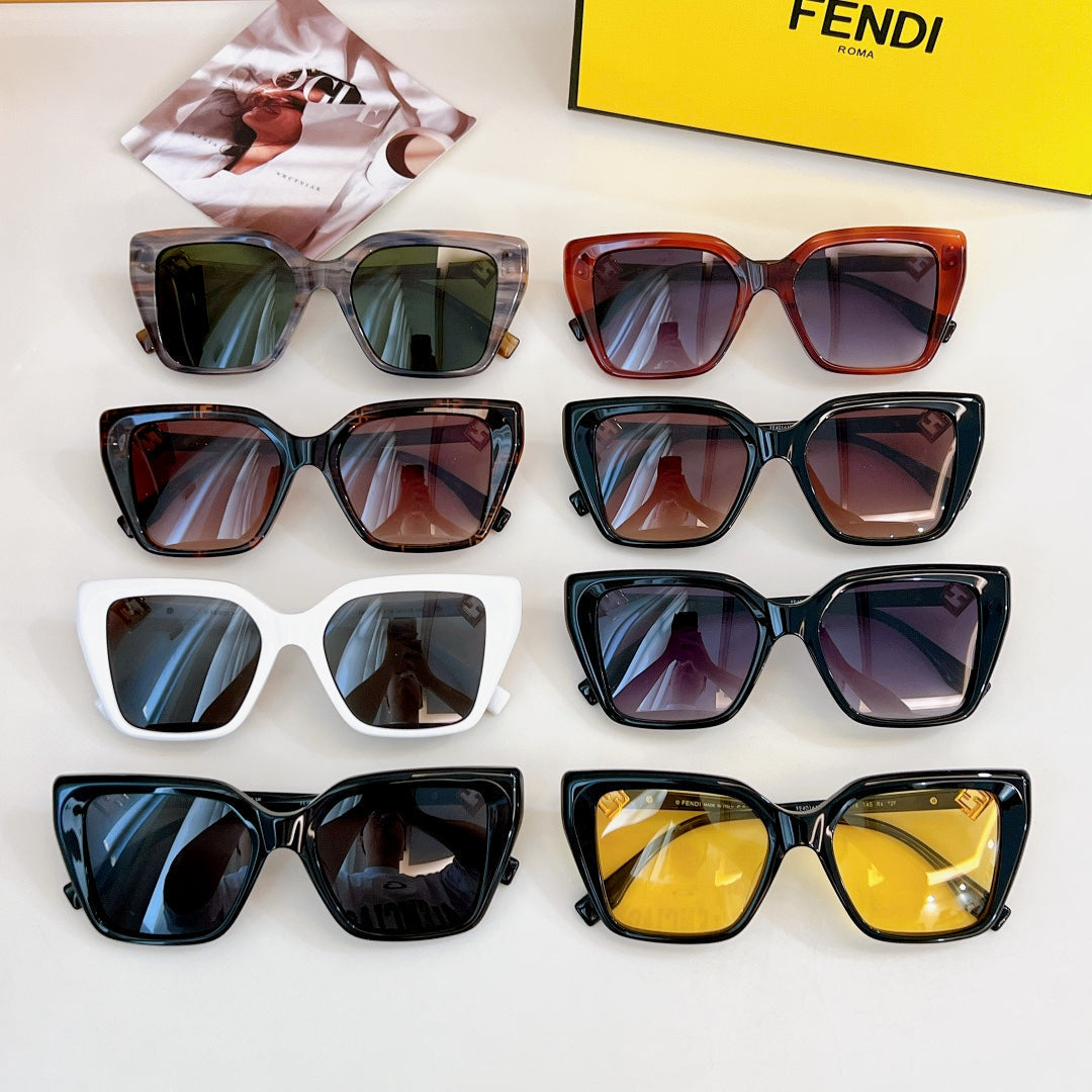 FENDI FF DIAMONDS SQUARE FRAME SUNGLASSES FE40161I IN ACETATE
