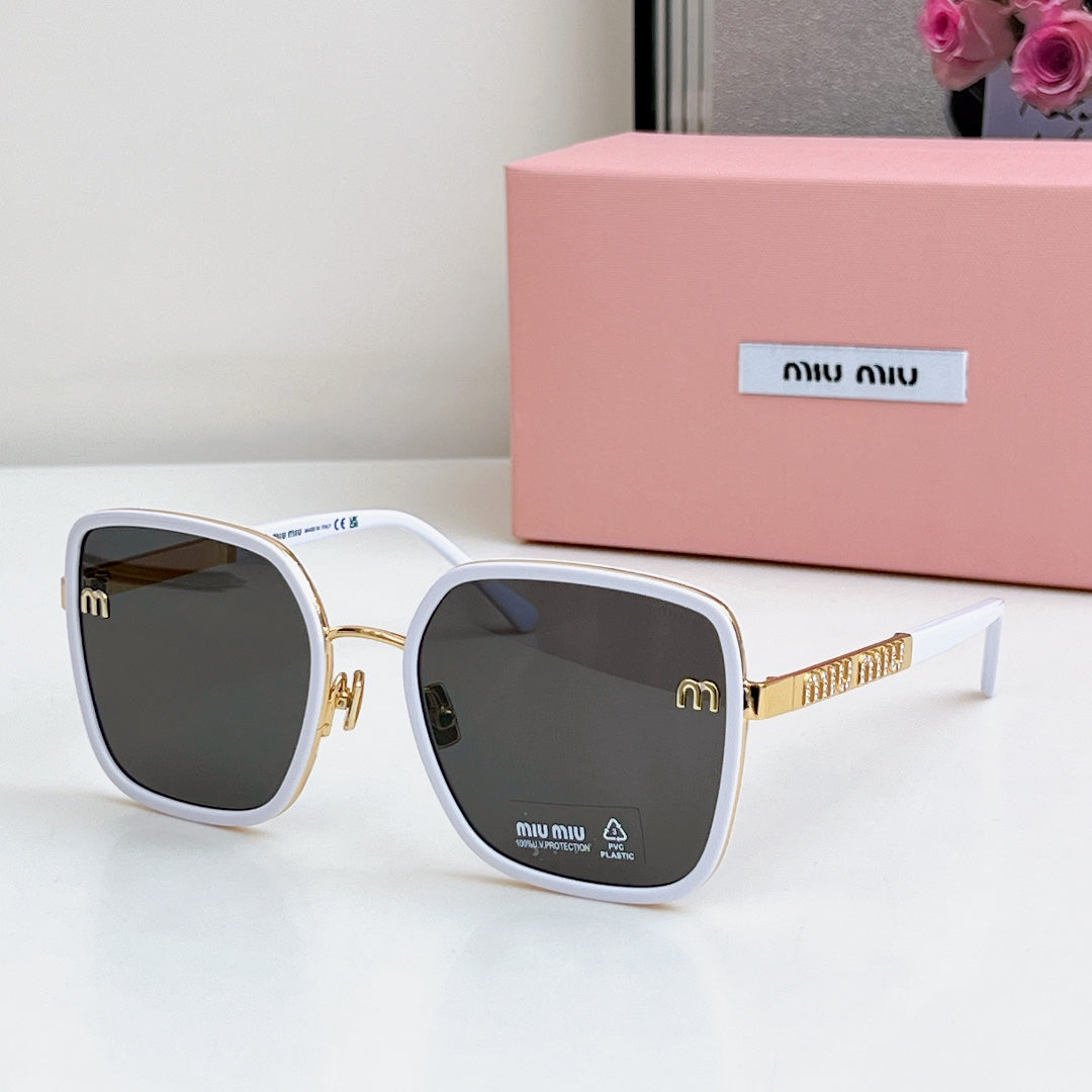 MIU MIU LOGO SQUARE SUNGLASSES 𝘚𝘔𝘜08𝘚 IN METAL