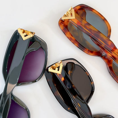 FENDI ROMA SQUARE FRAME SUNGLASSES FE40138 IN ACETATE