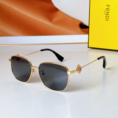 FENDI TRAVEL SQUARE FRAME SUNGLASSES FE50111F IN METAL